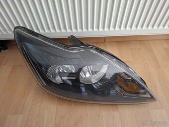 Ford focus mk2 fl pravé černé světlo