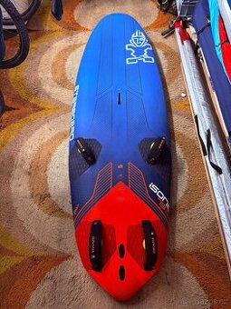 3x použité windsurfové prkno