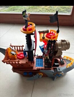 Piratska lod zralok Fisher