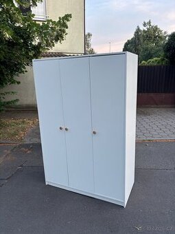 Šatni skřiň IKEA KLEPPStad