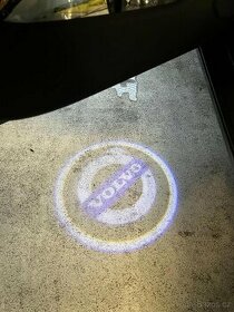 LED podsvícení dveří VOLVO logo