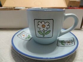 Kávová (čajová) souprava s květinovým motivem - 1
