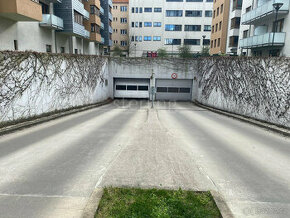 Pronájem krytého parkovacího stání v projektu Vivus, ulice H