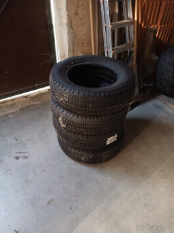 Pneu na Oktávku 195/70R15C 104/102R
