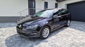 VW GOLF 7 1.4 TSI DSG.110KW.NEZÁVISLÉ TOPENÍ.PANORAMA.LOUNGE