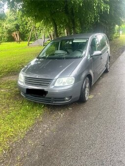 Vw touran dsg 1.9tdi 77kw