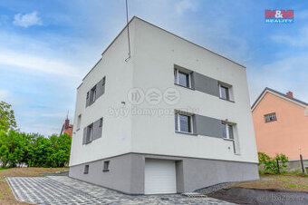 Prodej rodinného domu 5+kk, 188 m2, pozemek 963 m2, Hrabyně - 1