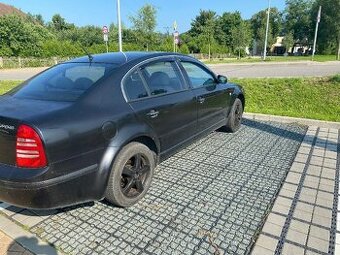 ŠKODA SUPERB 1