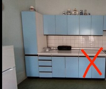 Starší kuchyňská linka