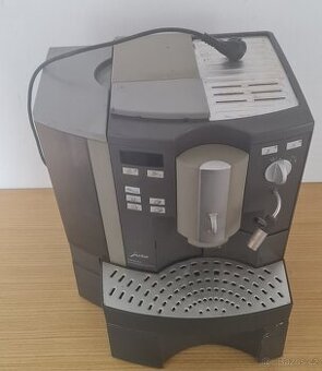 Švýcarský kávovar Jura Impressa Evolution Ultra-typ 616