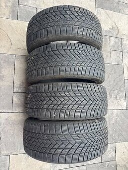 Zimní pneumatiky 235/45R18
