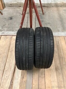 Michelin Pilotsport 4 225/45 R17 - 1