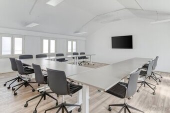 Otevřené kancelářské prostory pro 10 osob v HQ Laso