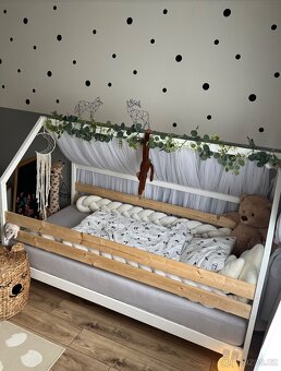 Krásná domečková rozkládací postel 90x200 cm