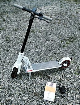 Elektricka kolobezka Lenovo M2