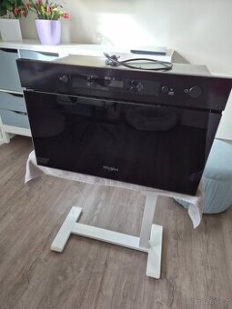 Whirpool vestavná mikrovlnná trouba