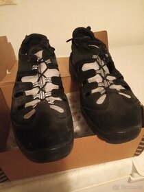 Pracovní sandály BENNON vel. 43