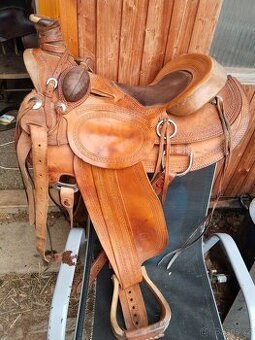 Westernové sedlo Frinta