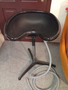 Přenosná kadeřnická mycí mísa