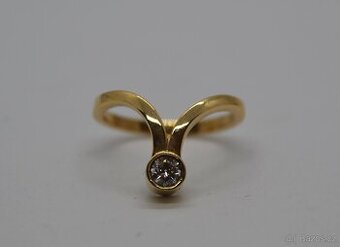 Zlatý prsten s briliantem  0.25 ct