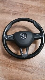 Zachovalý Tříramenný kožený volant Škoda