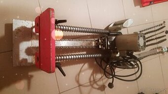 Řetězová dlabačka-drážkovačka