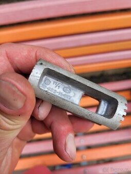 Jawa 250 BIZON Středový klínek - nový originál