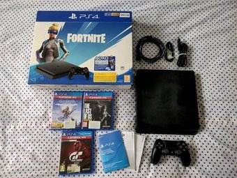 Playstation 4 Slim - 1