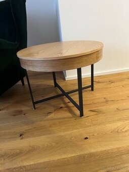 Konferenční stolek