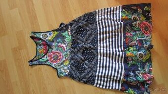Dívčí šaty Desigual vel. 158/164 (13/14 )