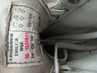 Lední brusle vel.30