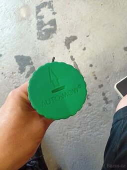 Presmerovani hranicniho dratu roboticke sekacky