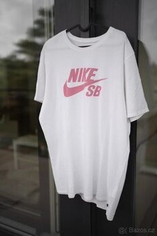 Nike SB triko XL
