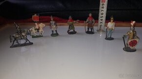 Retro kovové figurky dle fotek