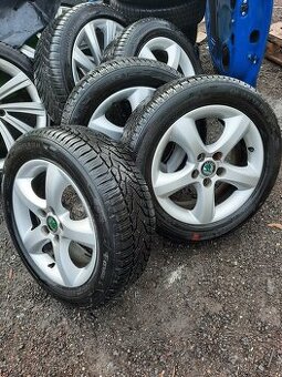 nd z škoda fabia 2 1.2tsi 63kw stříbrní bílá modrá červená