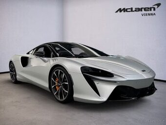 McLaren Artura - Supernova Silver - Carbon Fibre