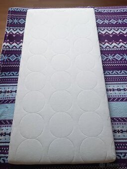 Matrace Ikea do dětské postýlky