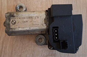 BMW E39 touring motorek zadního stěrače