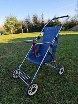 Starý retro kočárek/golfky