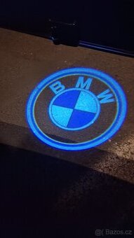 Bmw logo do dveří