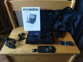 Přenosný DVD přehrávač Hyundai PDP 733 SUDVBT