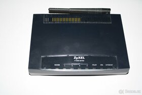 ADSL modem + wifi router ZyXEL - 1