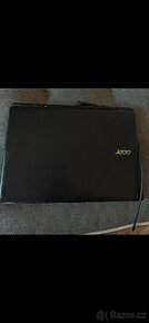 Acer notebook , vhodný pro děti nebo na náhradní díly