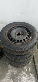 Zimní pneu s disky 195/65/15T