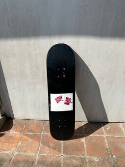 Deska na skateboard 8.25 s novým gripem - 1