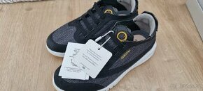 Nove tenisky Geox