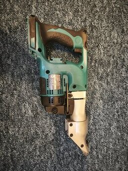 Makita DJS130Z