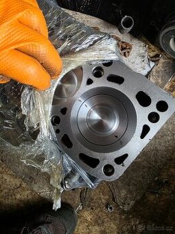 Motor,hlava ,vyvažováky Wv, škoda ,2.0 TDI CR 125kw