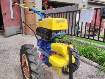 KOÚPIM SÚRNE MALOTRAKTOR AGZAT, VARI