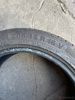 Barum Bravuris 3 205/45R16